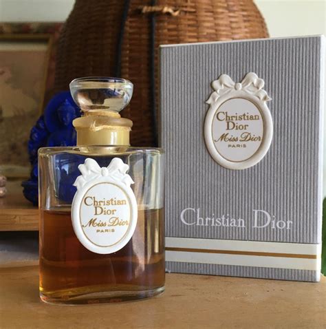 christian Dior 1947 perfume